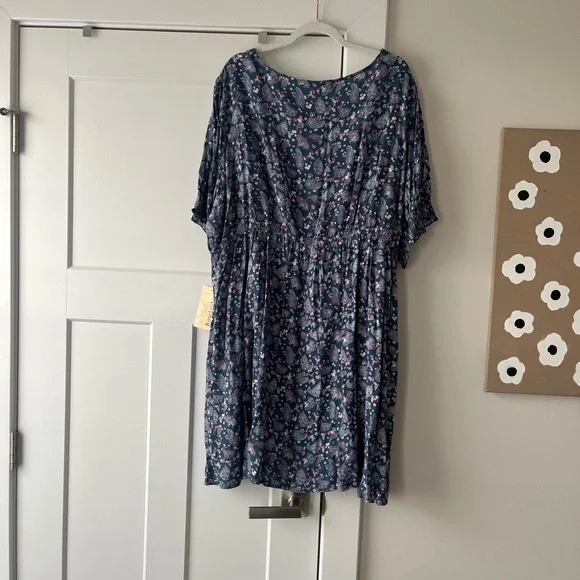 KOHLS! NWT! Dress - Picture 2 of 3